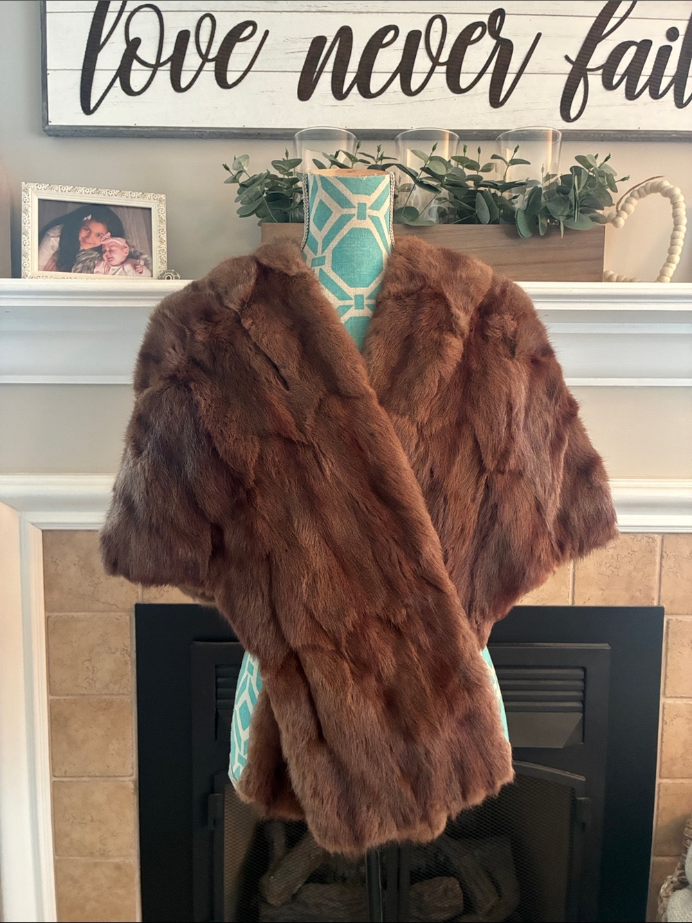 Women’s vintage fur shawl / cape wrap